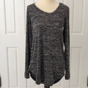 NWT Anthropologie long-sleeved grey top size Small